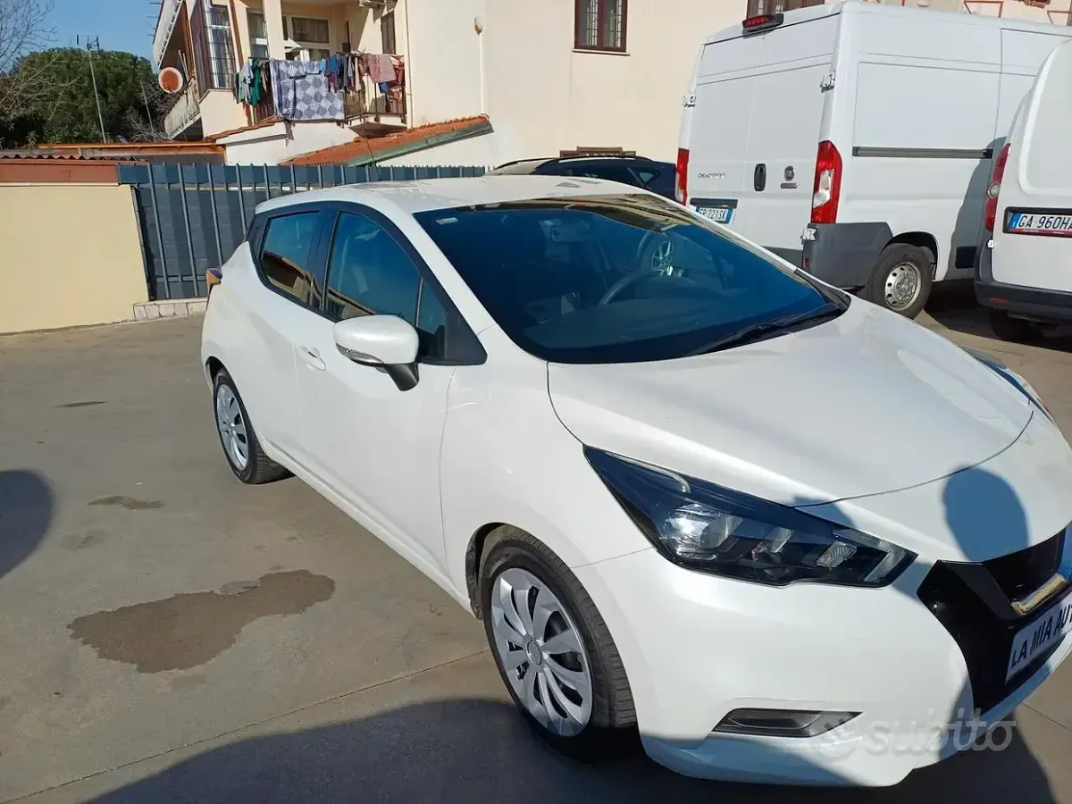 Usata Nissan Micra Acenta 92 CV (67 kW) 2022 Bianco Utilitaria