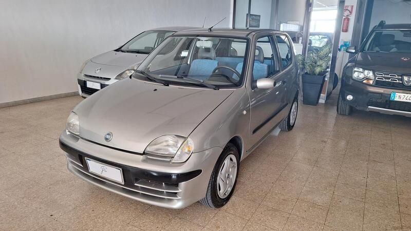 Usata Fiat Seicento 54 CV (39 kW) 2001 Argento Utilitaria