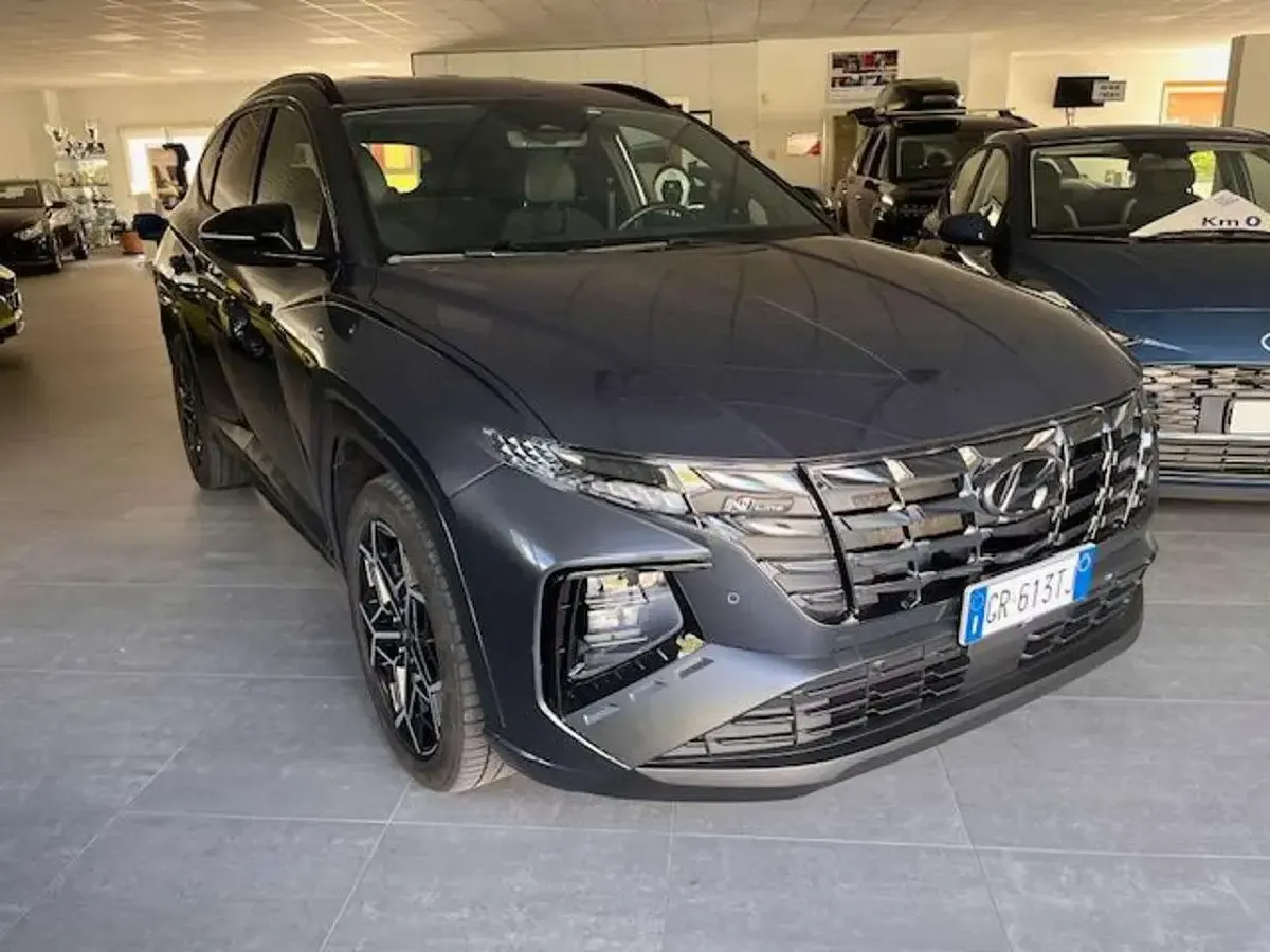 Usata Hyundai Tucson N Line 179 CV (131 kW) 2024 Grigio scuro SUV
