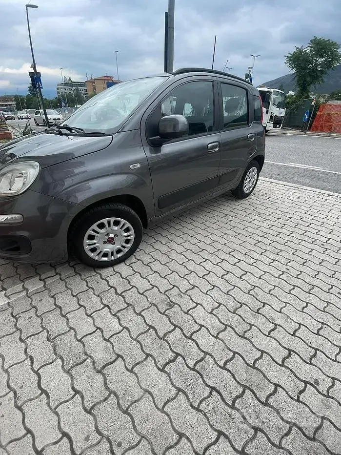 Usata Fiat Panda Lounge 69 CV (50 kW) 2018 Grigio Utilitaria