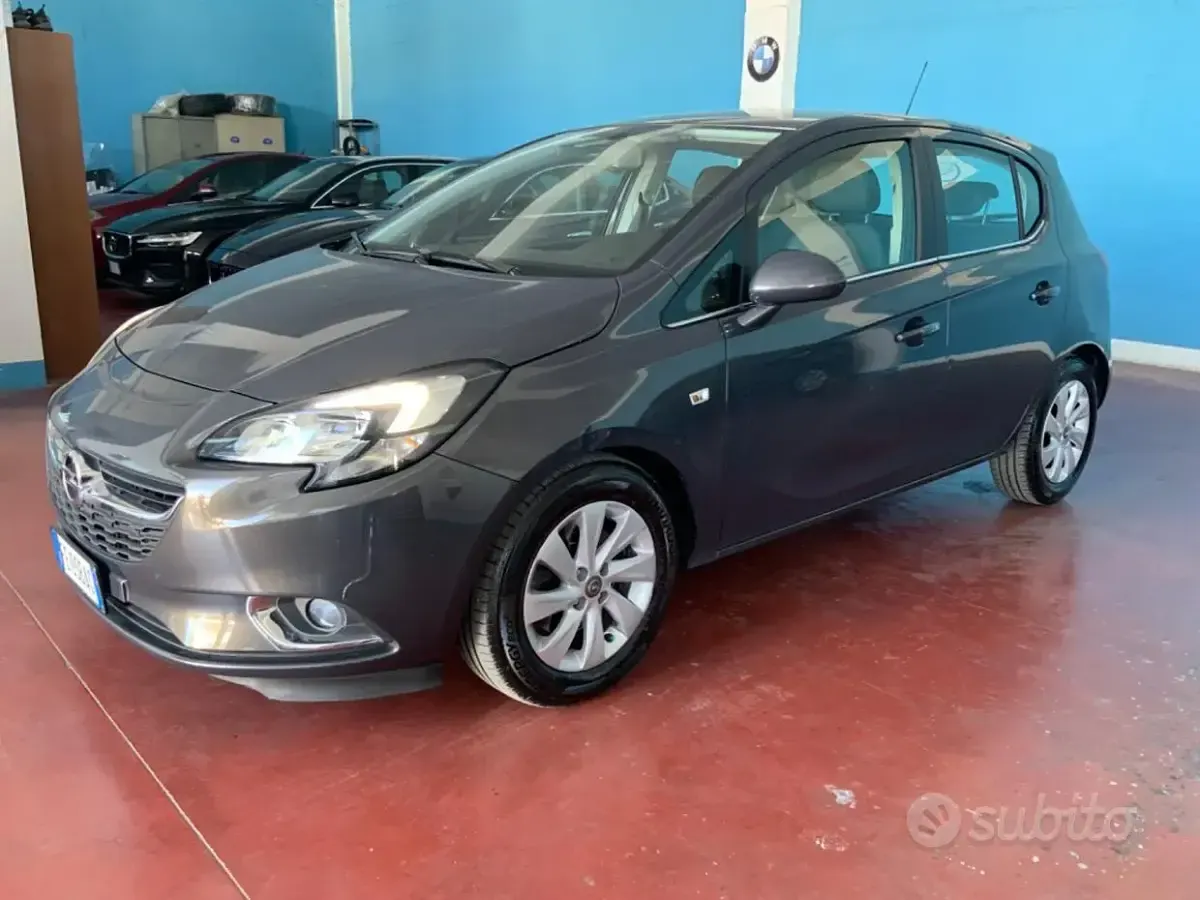 Usata Opel Corsa Cosmo 95 CV (69 kW) 2016 Grigio Utilitaria