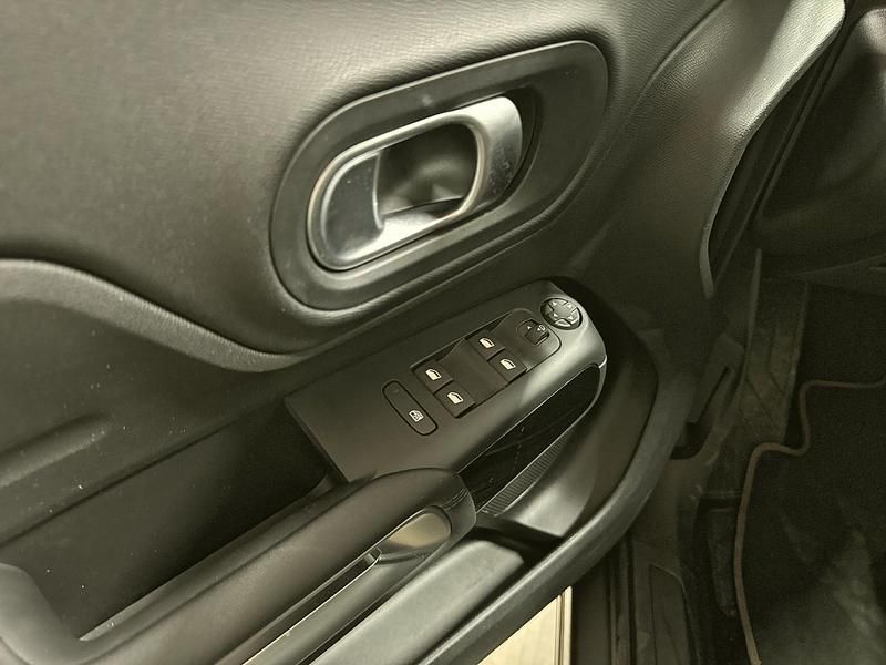 Usata Citroën C5 Aircross 136 CV (100 kW) 2024 Grigio SUV