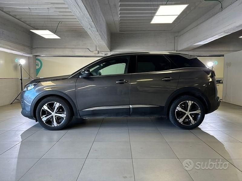 Usata Peugeot 3008 GT-line 131 CV (96 kW) 2016 Grigio SUV
