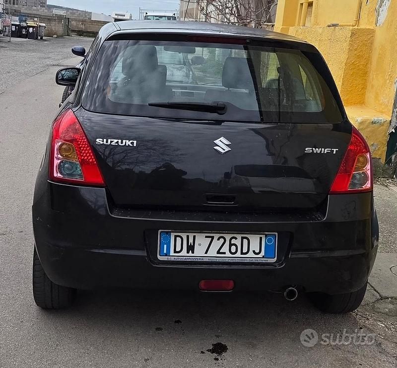 Usata Suzuki Swift 75 CV (55 kW) 2008 Nero Utilitaria