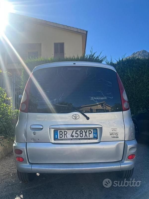 Usata Toyota Yaris Verso 2001 Monovolume