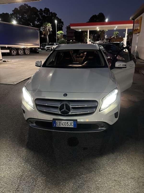 Usata Mercedes GLA200 136 CV (100 kW) 2015 SUV