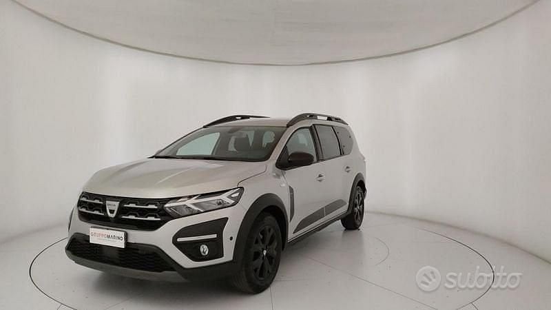 Usata Dacia Jogger 101 CV (74 kW) 2023 Grigio Monovolume