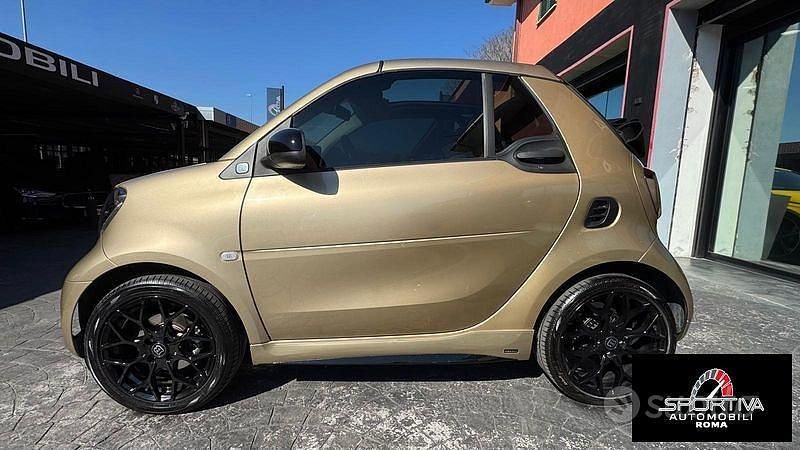 Usata Smart ForTwo Electric Drive Brabus 60 kW (82 CV) 2021 Giallo Cabrio