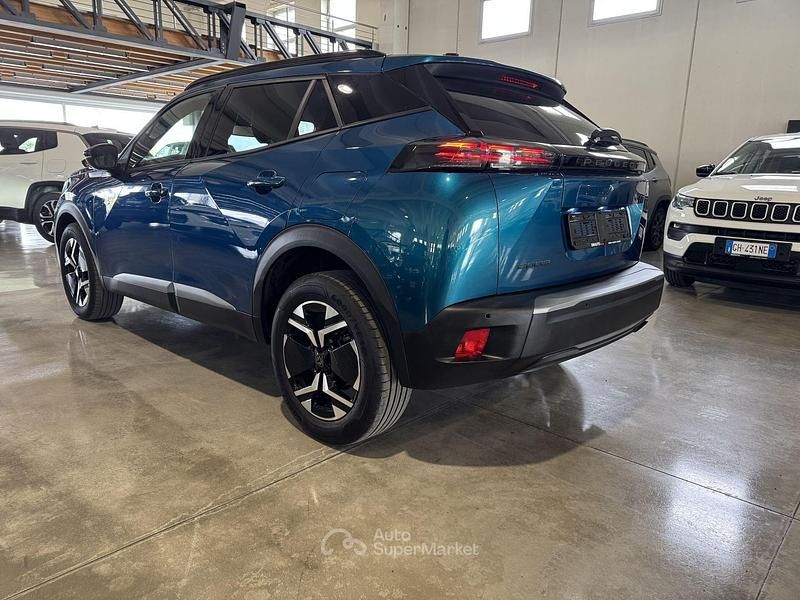 Usata Peugeot 2008 Allure 102 CV (75 kW) 2025 Blu SUV