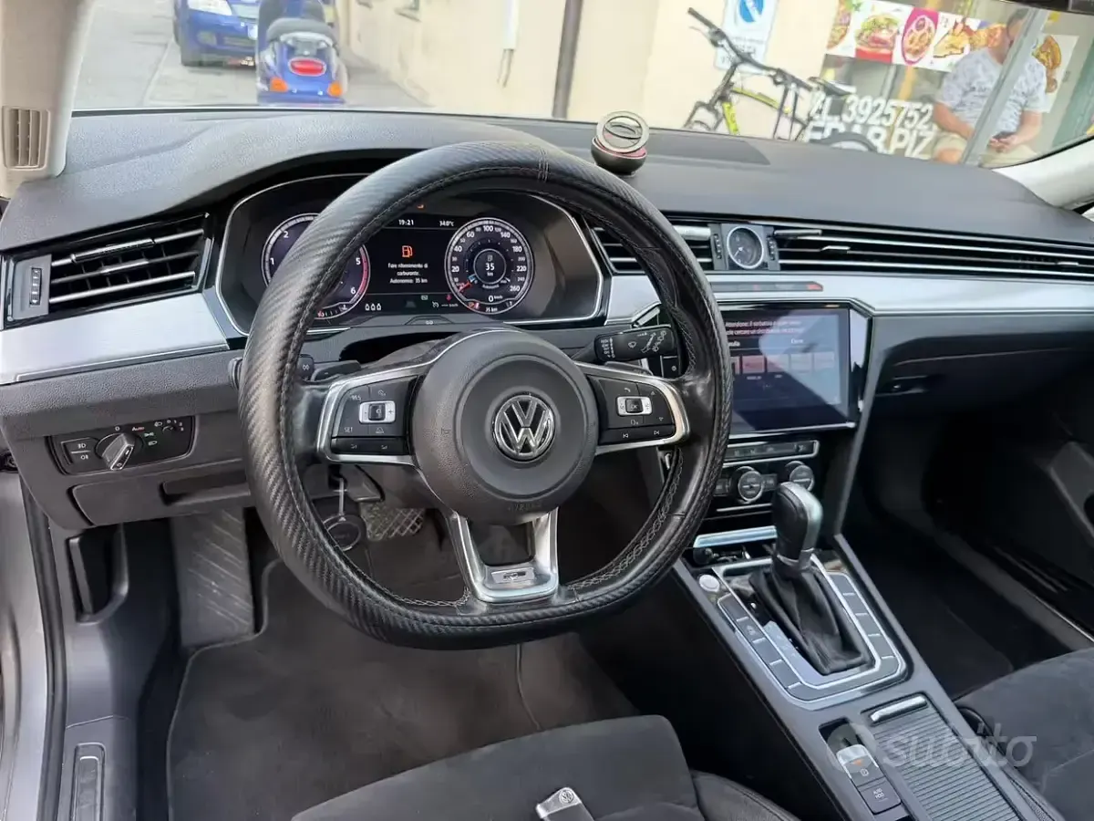 Usata VW Passat 120 CV (88 kW) 2016 Grigio Station wagon