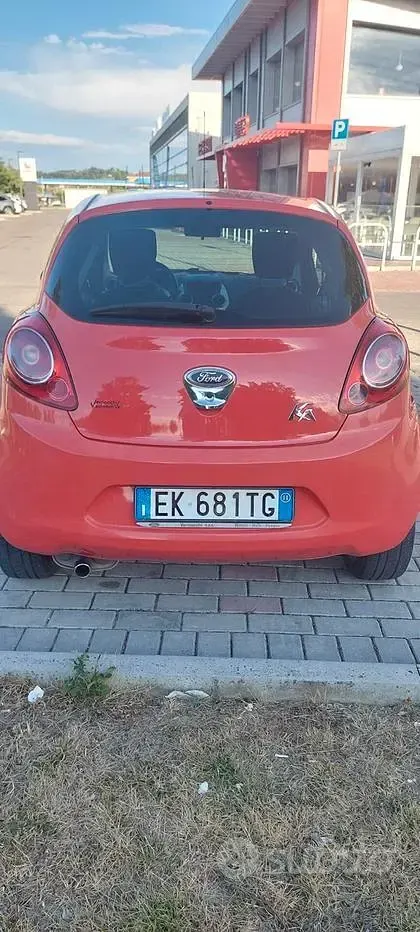 Usata Ford Ka 69 CV (50 kW) 2011 Arancione Utilitaria