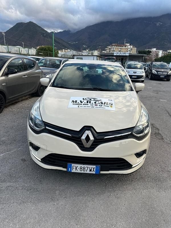 Usata Renault Clio IV Life 89 CV (65 kW) 2017 Beige Berlina