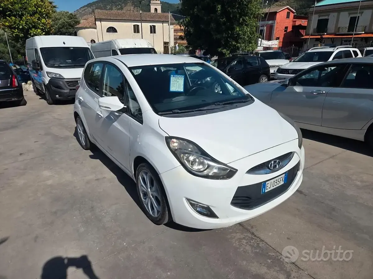 Usata Hyundai ix20 Comfort 90 CV (66 kW) 2011 Bianco Utilitaria