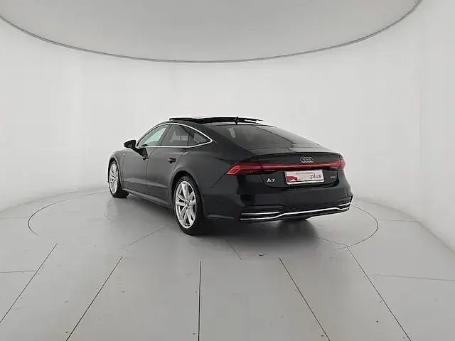 Usata Audi A7 Sportback Advanced Plus 204 CV (150 kW) 2024 Nero brillante Utilitaria