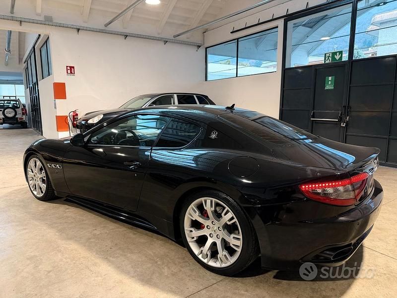 Usata Maserati Granturismo 460 CV (338 kW) 2013 Nero Coupé