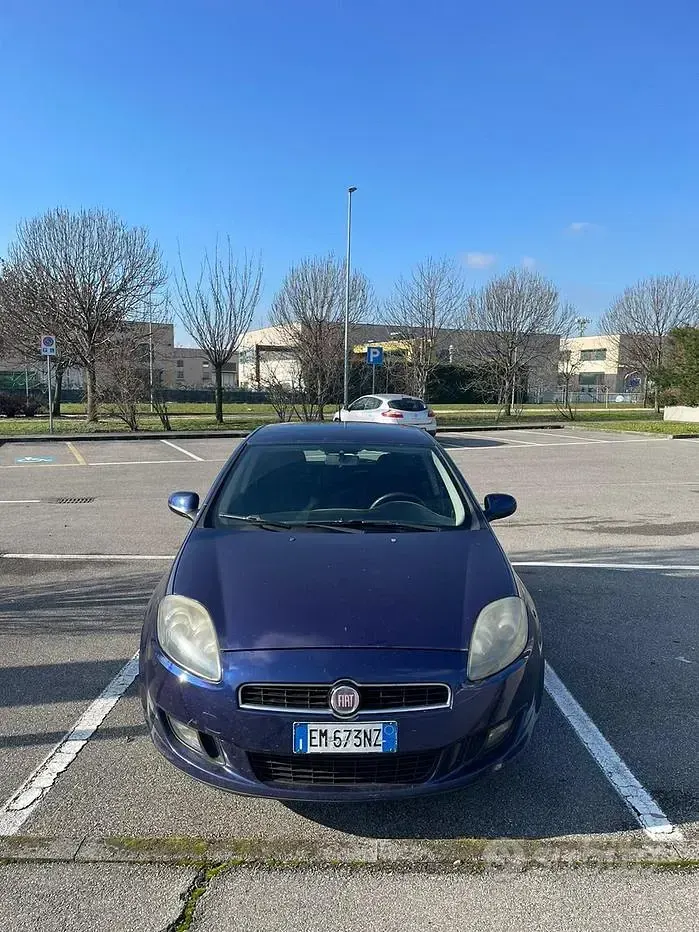 Usata Fiat Bravo 120 CV (88 kW) 2012 Utilitaria
