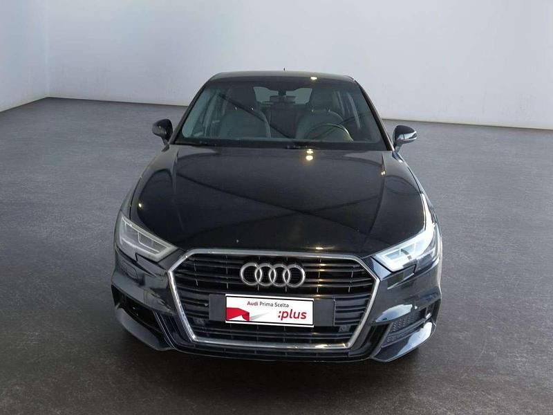 Nero Usata 2019 Audi A3 Business Tre volumi | 18.300 € (Buon prezzo) - Immagine 1/4