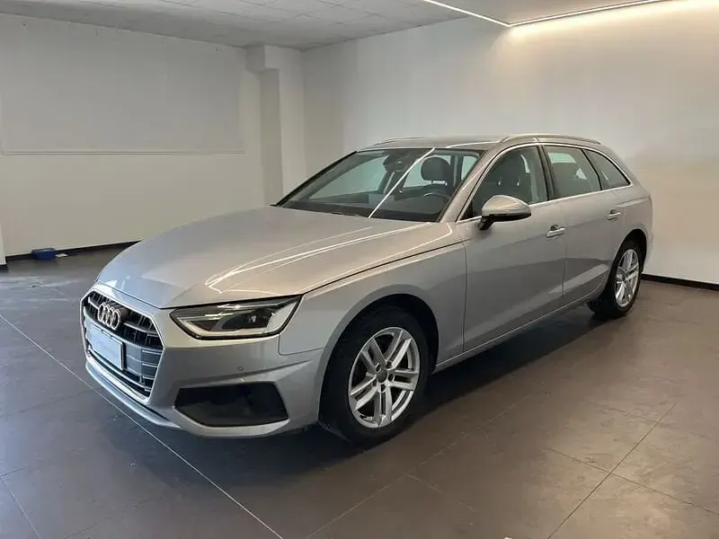 Begagnad Audi A4 Business 136 HK (100 kW) 2020 Kombi
