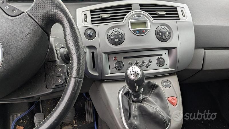 Usata Renault Scénic II Dynamique 131 CV (96 kW) 2008 Monovolume