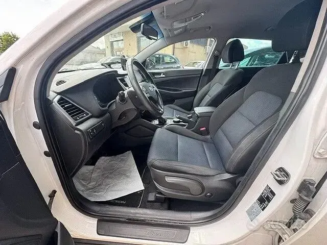 Usata Hyundai Tucson Comfort 132 CV (97 kW) 2016 Bianco SUV