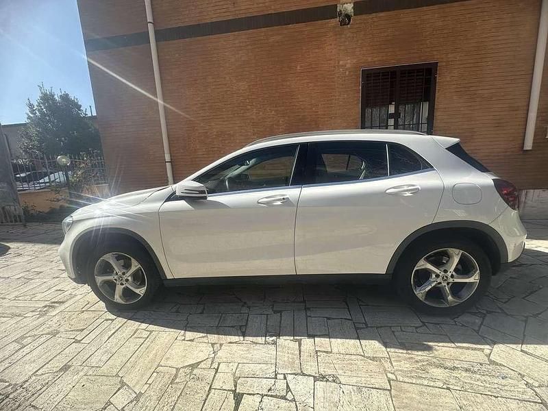 Usata Mercedes GLA200 Executive 136 CV (100 kW) 2018 SUV