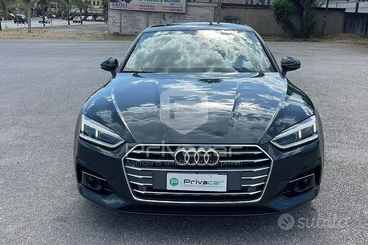Usata Audi A5 Business 190 CV (139 kW) 2019 Grigio Coupé