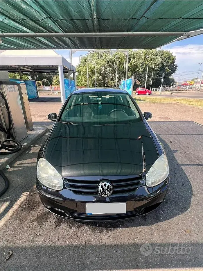Usata VW Golf VI 102 CV (75 kW) 2008 Nero Utilitaria