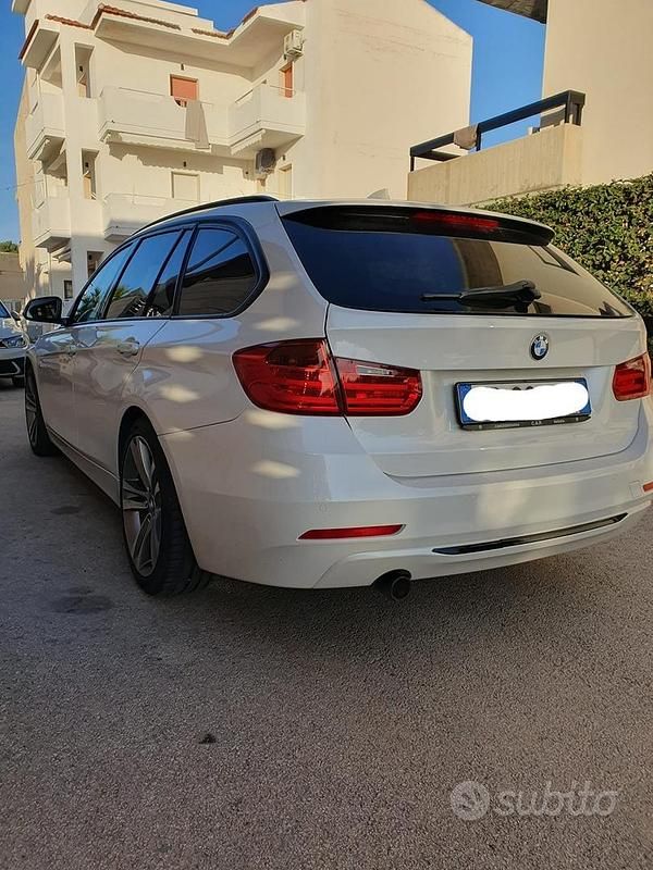 Usata BMW 318 Sport Line 143 CV (105 kW) 2013 Station wagon
