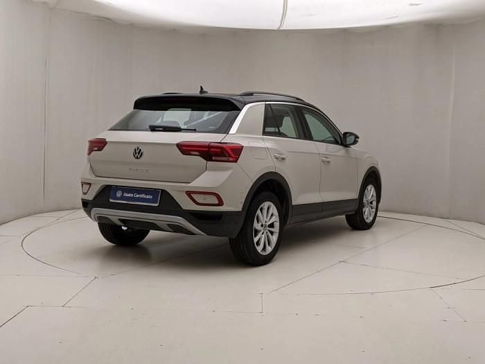 Usata VW T-Roc Life 110 CV (80 kW) 2023 Bianco SUV