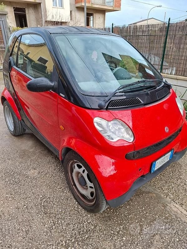 Rosso Usata 2004 Smart ForTwo Cabrio Cabrio | 2500 € - Immagine 1/3