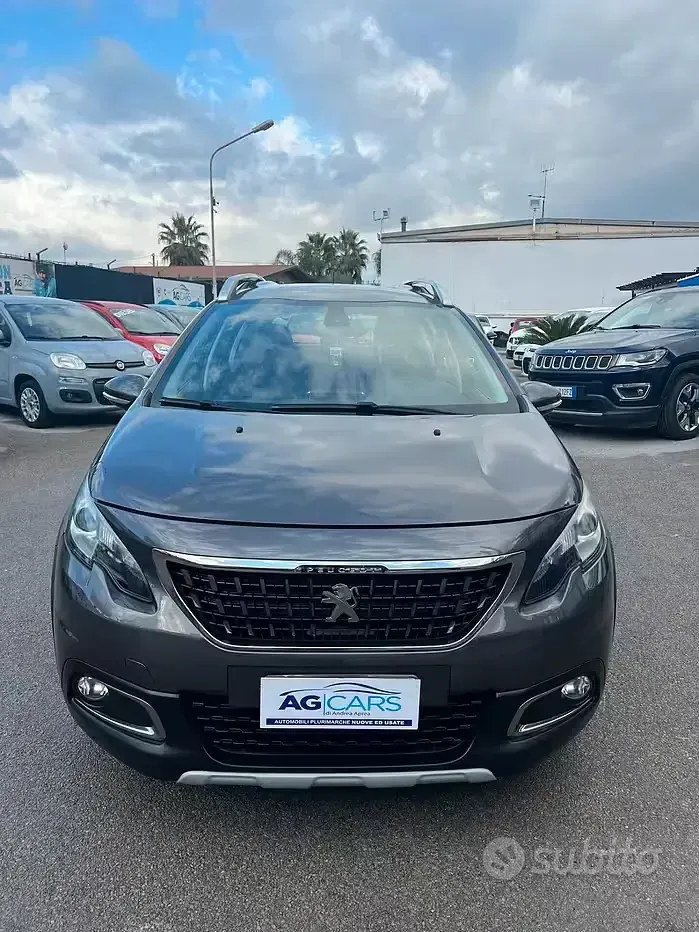 Usata Peugeot 2008 Allure 120 CV (88 kW) 2019 Grigio SUV