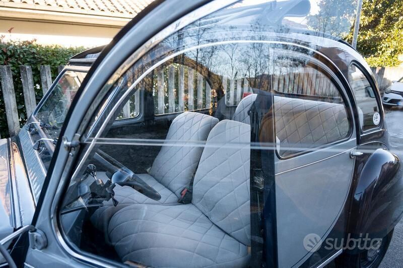 Usata Citroën 2CV Charleston 29 CV (21 kW) 1986 Grigio Berlina