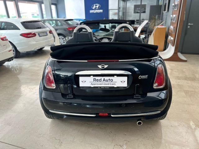 Usata Mini One Cabriolet 90 CV (66 kW) 2007 Nero Cabrio