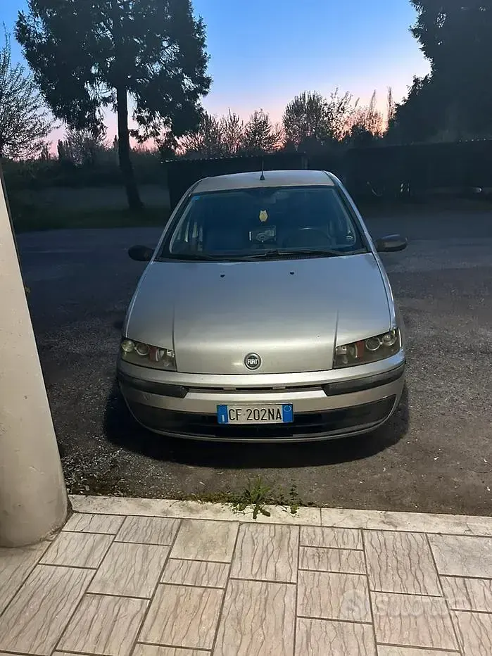 Usata Fiat Punto 80 CV (58 kW) 2003 Grigio Utilitaria