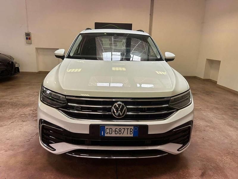 Usata VW Tiguan R-line 150 CV (110 kW) 2021 Bianco SUV