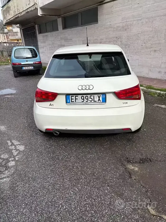 Usata Audi A1 105 CV (77 kW) 2011 Bianco Utilitaria