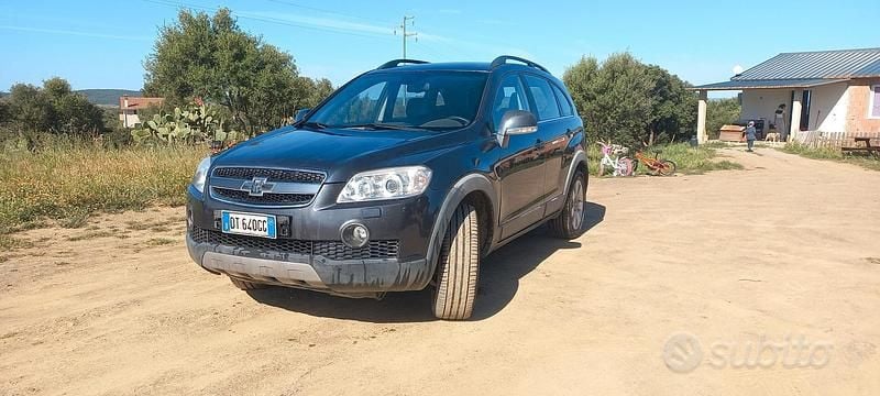 Usata Chevrolet Captiva 2009 Blu SUV