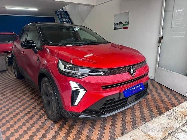 Usata Renault Captur 100 CV (73 kW) 2024 Rosso SUV