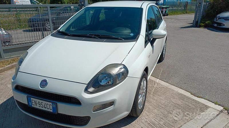 Usata Fiat Punto Evo 95 CV (69 kW) 2012 Bianco Utilitaria