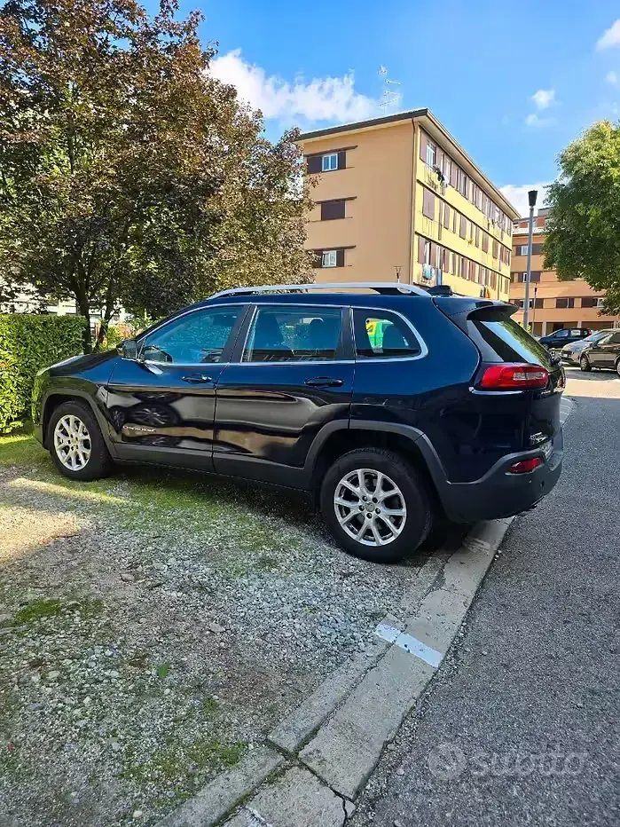 Usado Jeep Cherokee 140 CV (102 kW) 2015 Azul SUV