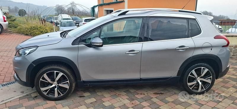Usata Peugeot 2008 Crossway 120 CV (88 kW) 2018 Grigio SUV