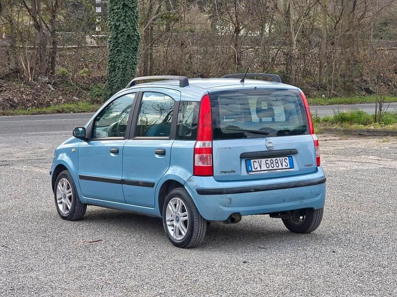 Usata Fiat Panda Emotion 69 CV (50 kW) 2005 Blu Utilitaria
