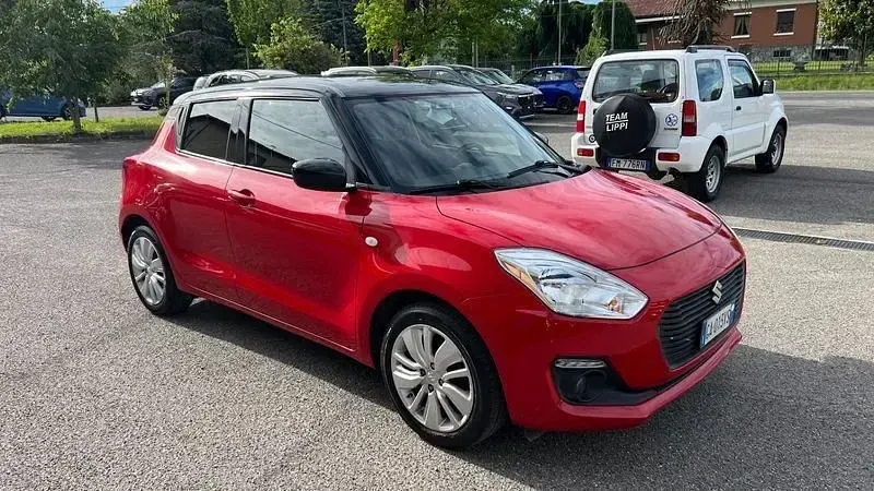 Usata Suzuki Swift Cool 90 CV (66 kW) 2020 Rosso Utilitaria