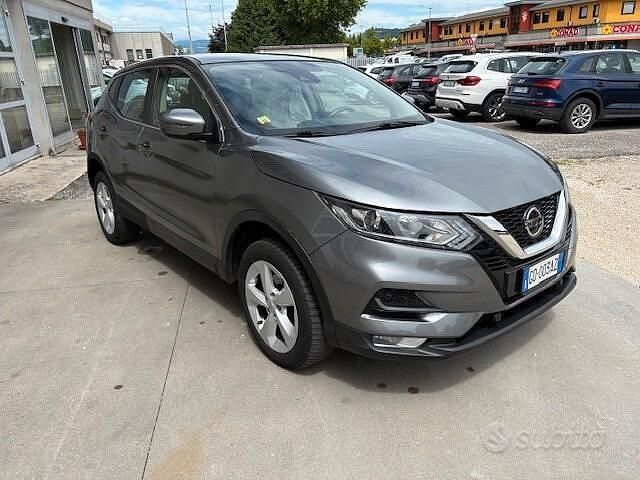 Usata Nissan Qashqai 115 CV (84 kW) 2020 Grigio SUV