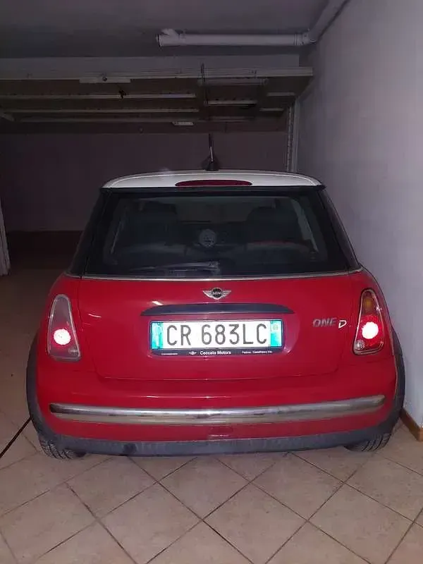 Usata Mini One D 75 CV (55 kW) 2004 Utilitaria