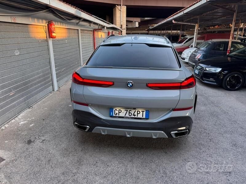 Usata BMW X6 600 CV (441 kW) 2023 Grigio SUV