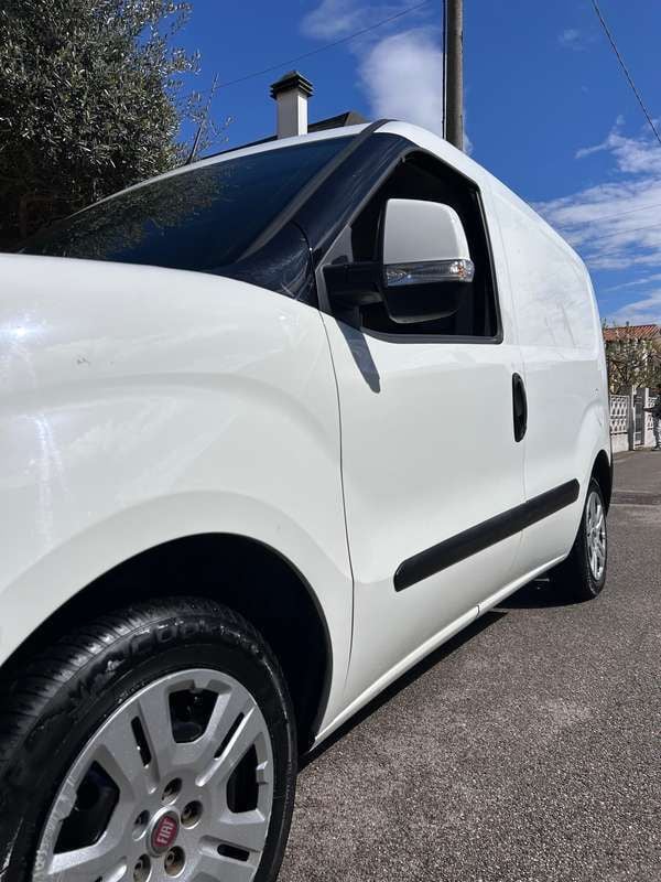 Bianco Usata 2017 Fiat Doblò Monovolume | 6999 € (Super prezzo) - Immagine 1/4