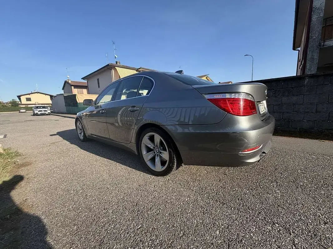 Usata BMW 530 235 CV (172 kW) 2009 Berlina
