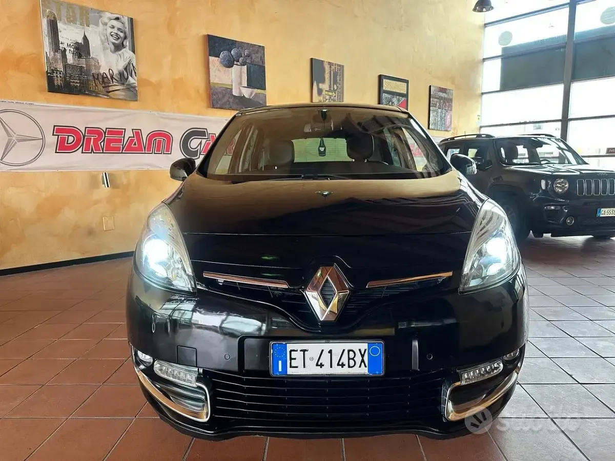 Usata Renault Scénic III Bose Edition 110 CV (80 kW) 2013 Nero Monovolume
