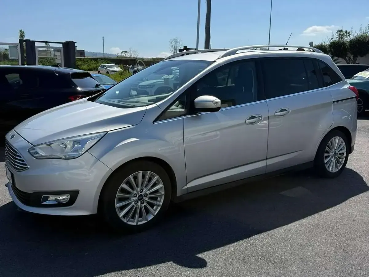 Usata Ford C-MAX Business Edition 120 CV (88 kW) 2016 Argento Monovolume